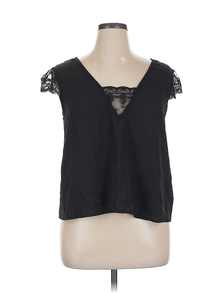 SHEIN CURVE Pre-owned Sleeveless Blouse In Black