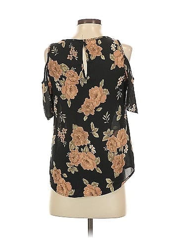Sienna Sky Sleeveless Blouse (view 2)