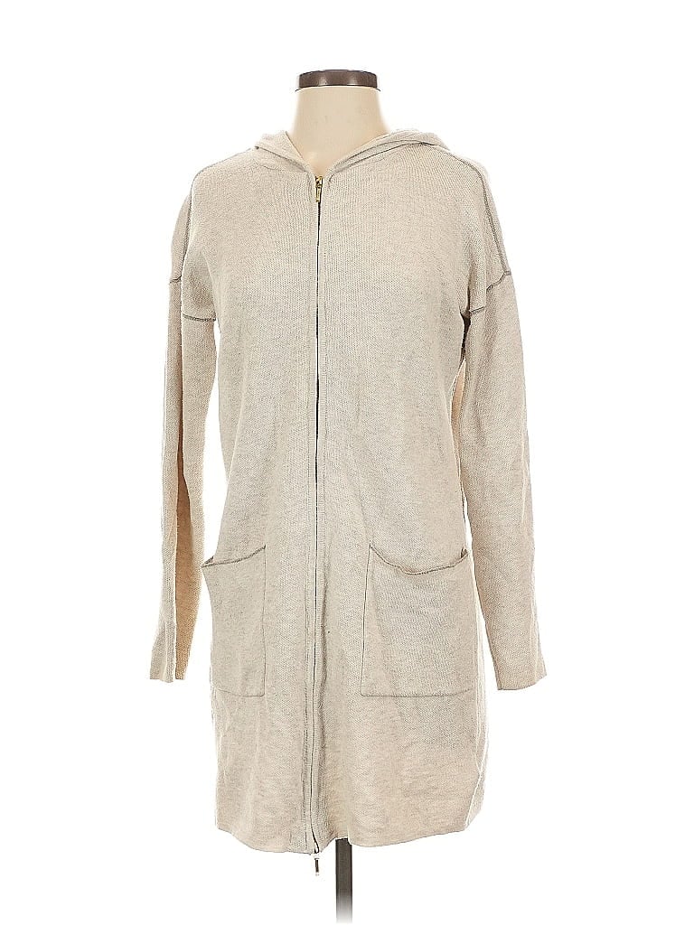 Pre-owned Tahari Coat In Gray