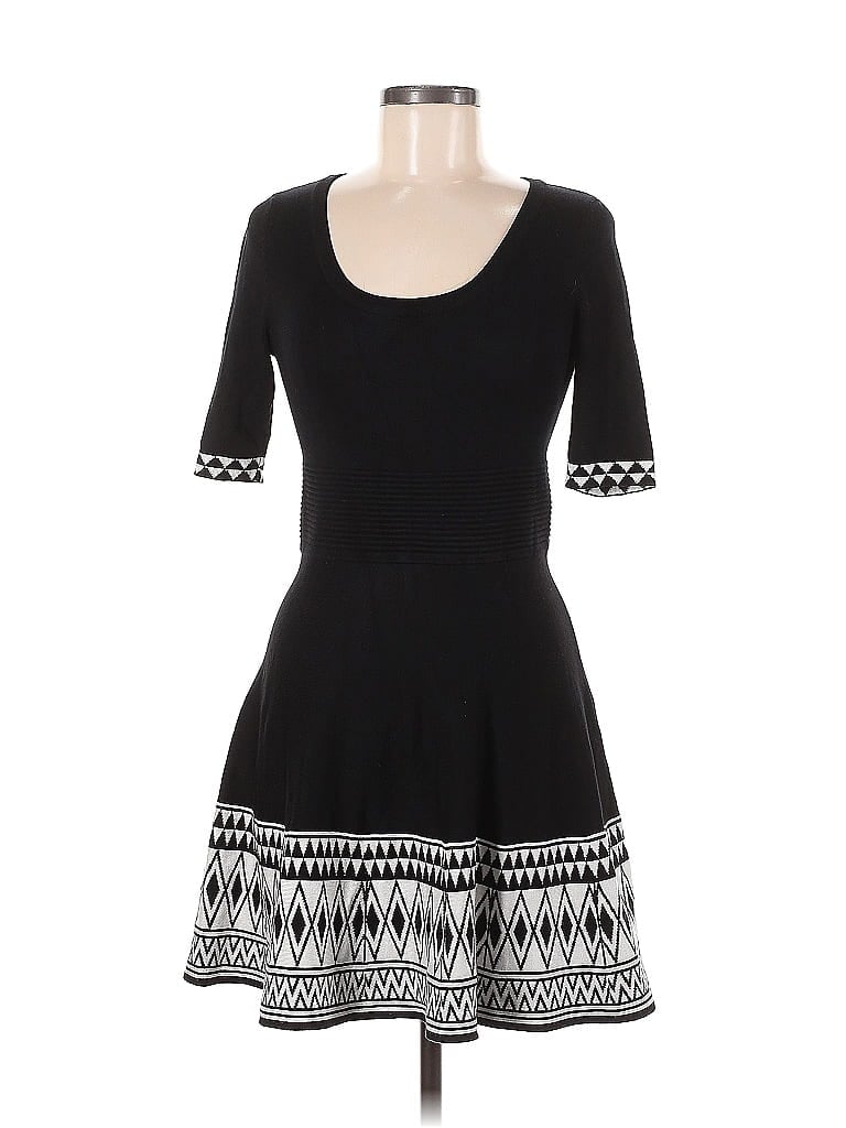 Pre-owned Xhilaration Casual Dress In Black