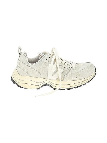 VEJA Sneakers (view 1)
