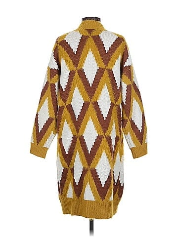 Reserved Cardigan (view 2)