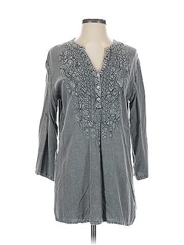 Solitaire 3/4 Sleeve Blouse (view 1)