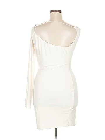 PrettyLittleThing Cocktail Dress (view 2)