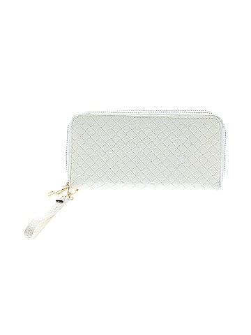 Unbranded Wristlet (view 1)