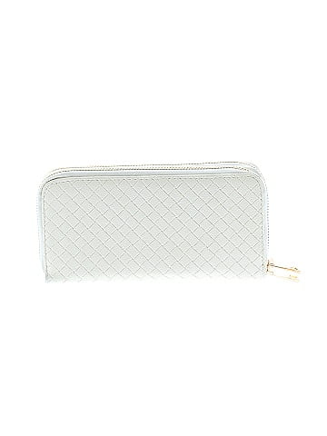 Unbranded Wristlet (view 2)