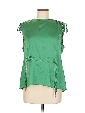 Scoop Sleeveless Blouse (view 1)