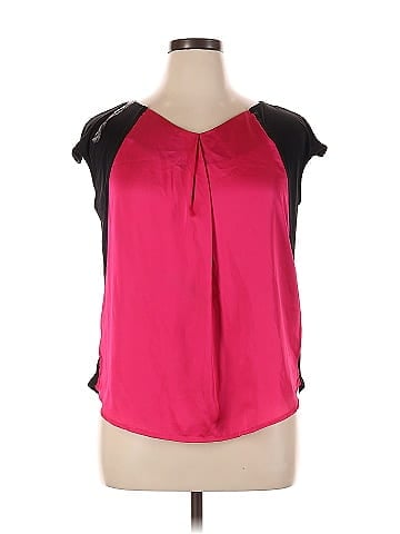 Worthington Sleeveless Blouse (view 1)