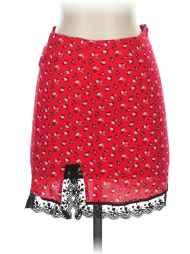 Click to view more detailed imagery on our partner's website Pre-owned Forever 21 Casual Skirt In Red