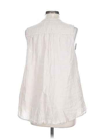 Tahari Sleeveless Button-Down Shirt (view 2)