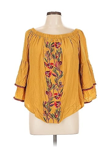 Solitaire 3/4 Sleeve Blouse (view 1)