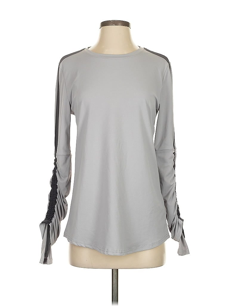 Click to view more detailed imagery on our partner's website Pre-owned Fabletics Long Sleeve T-shirt In Gray