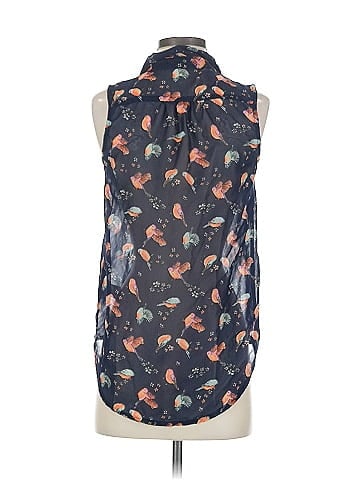 Charlotte Russe Sleeveless Blouse (view 2)