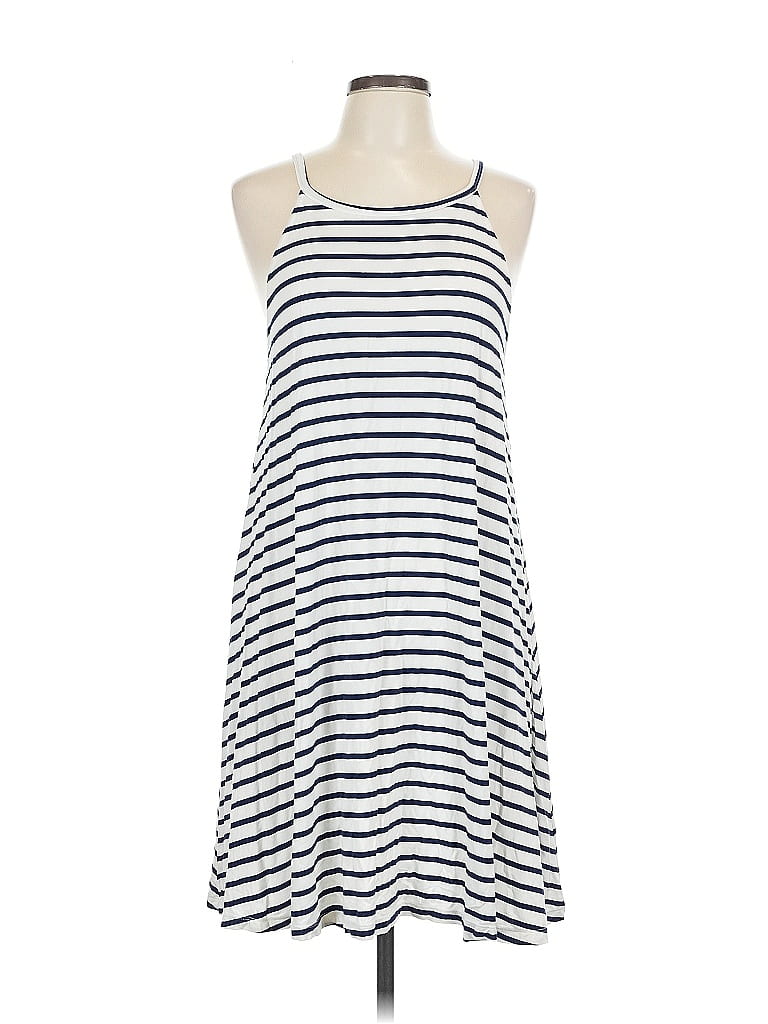 Pre-owned Old Navy Casual Dress In White