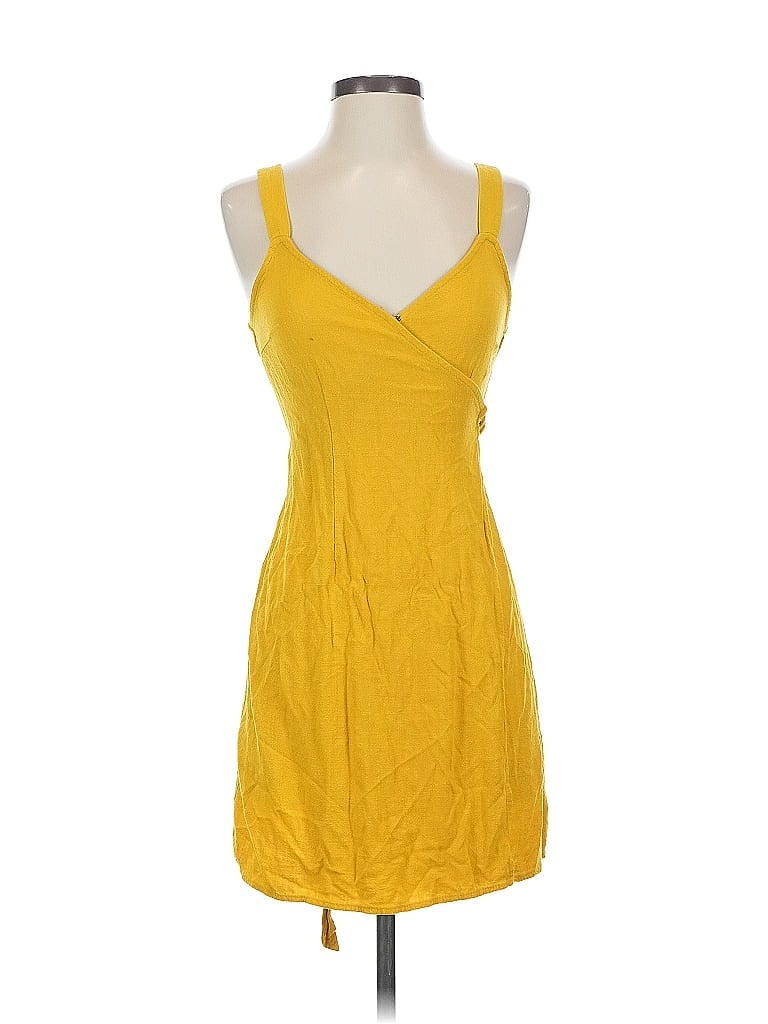 Pre-owned Universal Thread Casual Dress In Yellow