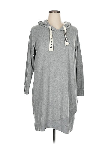 Xersion Poncho (view 1)