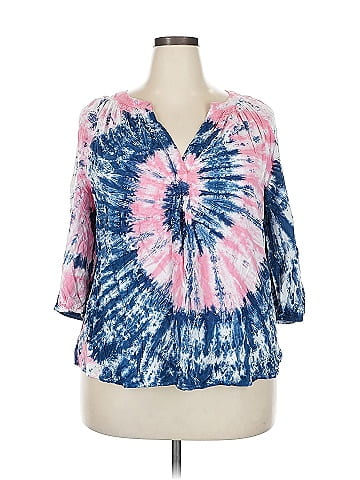 Crown & Ivy 3/4 Sleeve Blouse (view 1)
