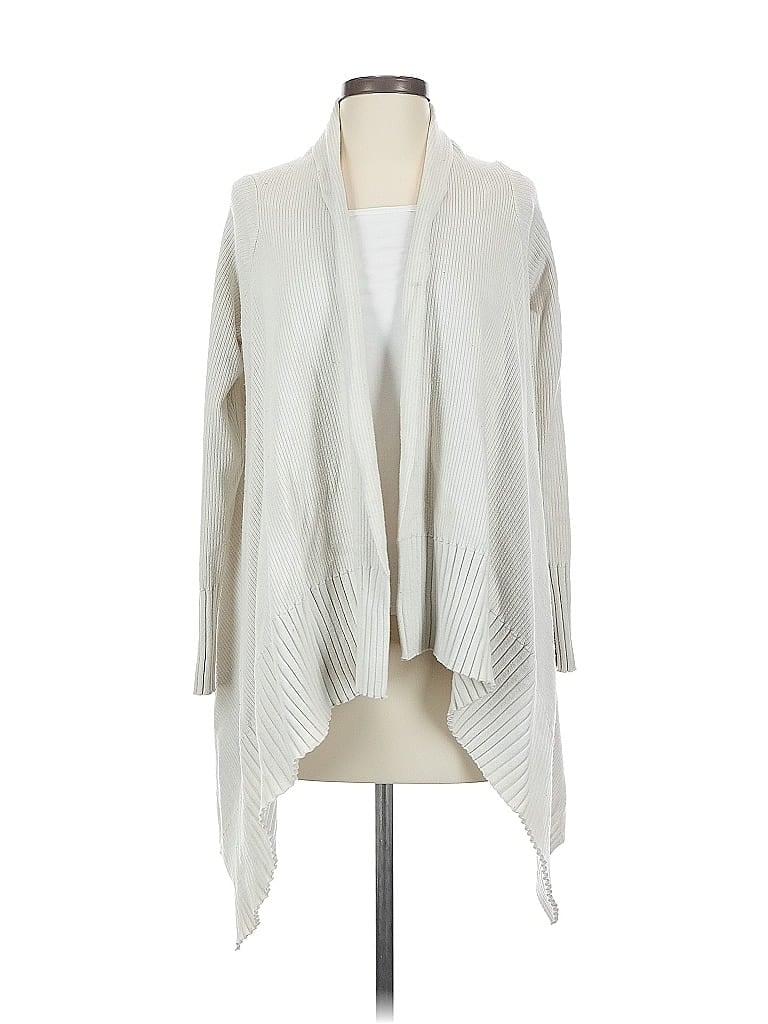 Click to view more detailed imagery on our partner's website Pre-owned Zara Cardigan Sweater In White