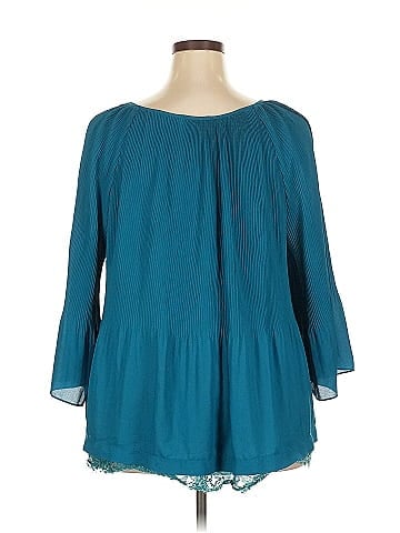 Roz & Ali 3/4 Sleeve Blouse (view 2)