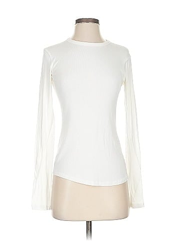 Lululemon Athletica Long Sleeve T-Shirt (view 1)