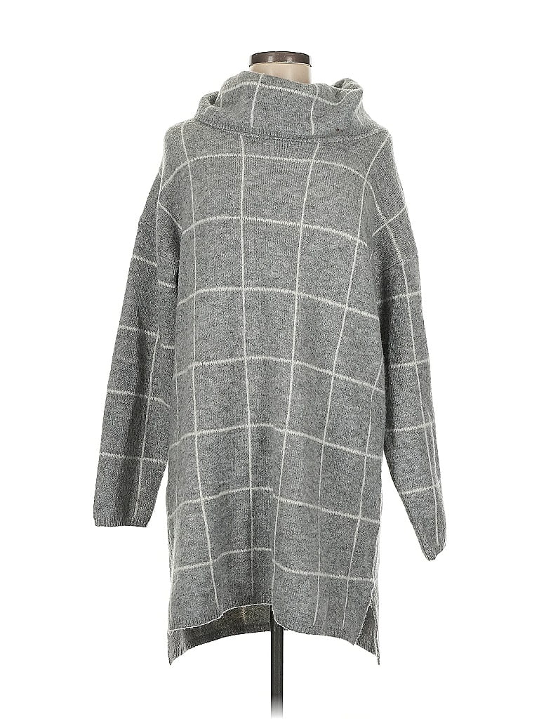 Pre-owned Lumiere Poncho In Gray