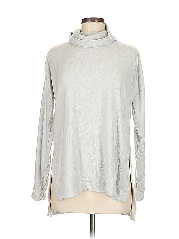 Carve Designs Long Sleeve Top (view 1)