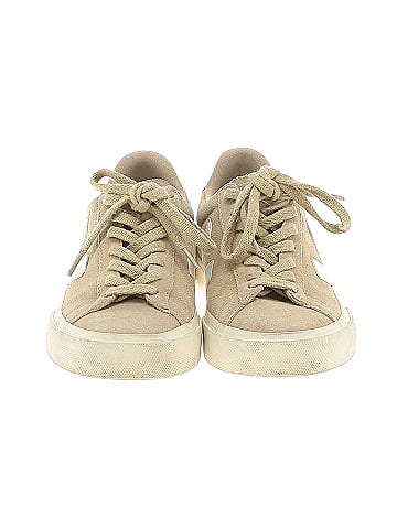 VEJA Sneakers (view 2)