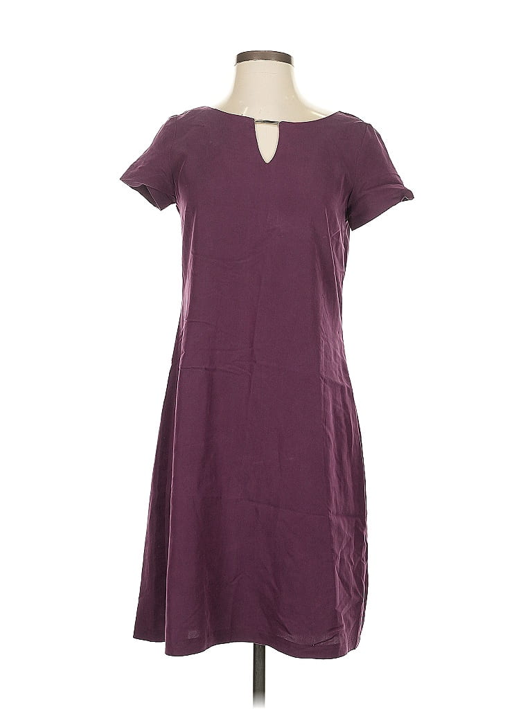 Click to view more detailed imagery on our partner's website Pre-owned Sharagano Casual Dress In Burgundy