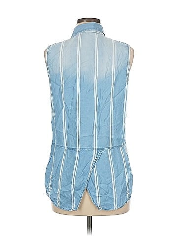 BeachLunchLounge Sleeveless Button-Down Shirt (view 2)