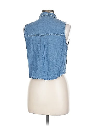 Forever 21 Sleeveless Button-Down Shirt (view 2)