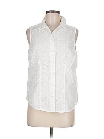 Croft & Barrow Sleeveless Button-Down Shirt (view 1)