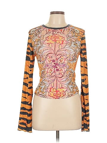 Urban Outfitters Long Sleeve T-Shirt (view 1)