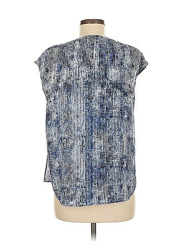 Violet & Claire Short Sleeve Blouse (view 2)