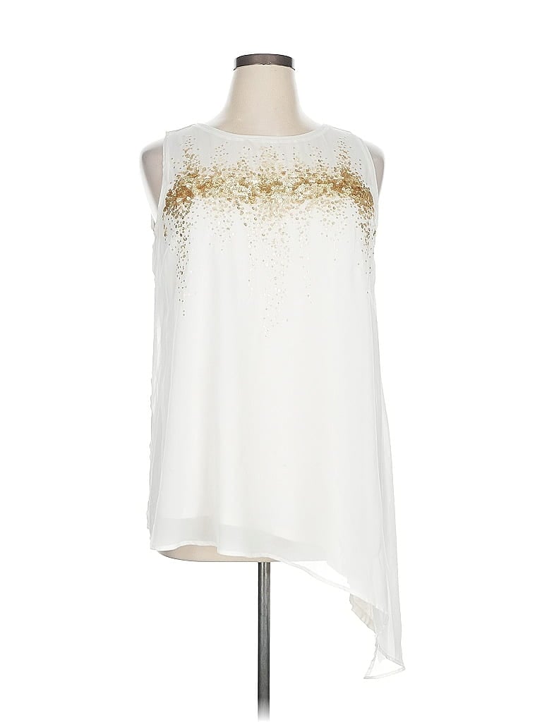 Click to view more detailed imagery on our partner's website Pre-owned Lane Bryant Sleeveless T-shirt In White