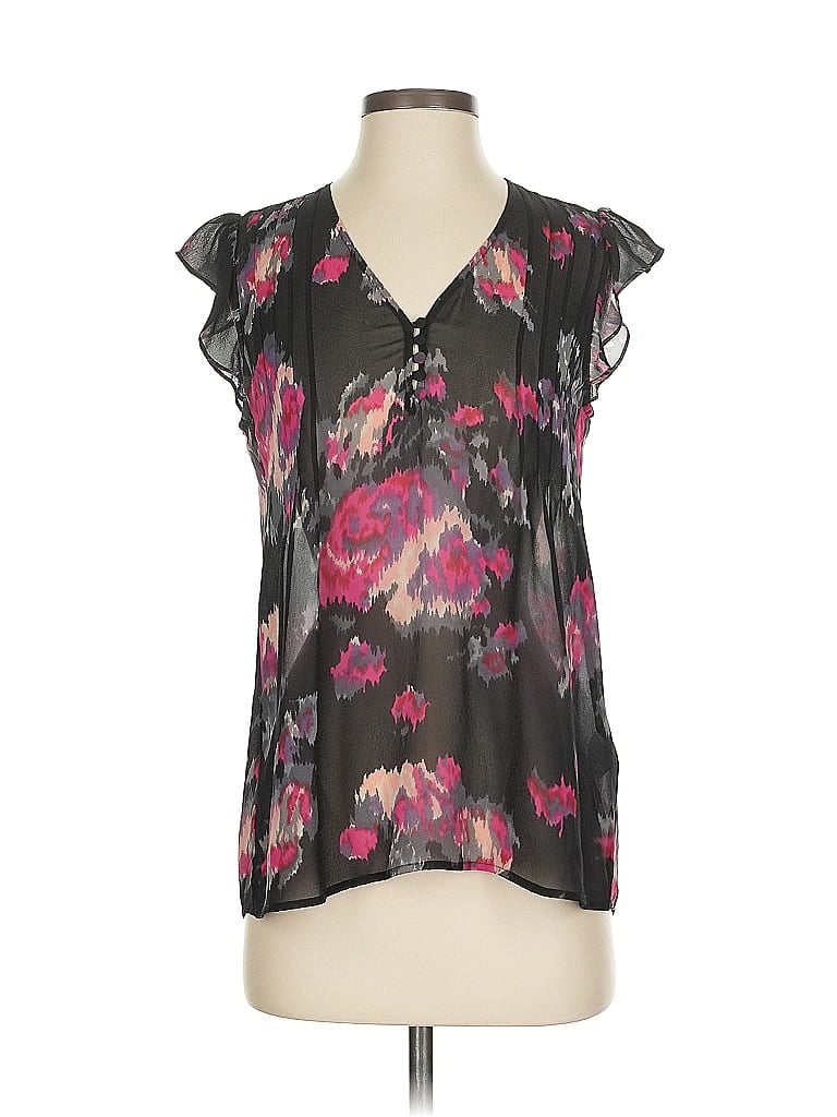 Click to view more detailed imagery on our partner's website Pre-owned Joie Short Sleeve Silk Top Black Plunge Neckline Tops