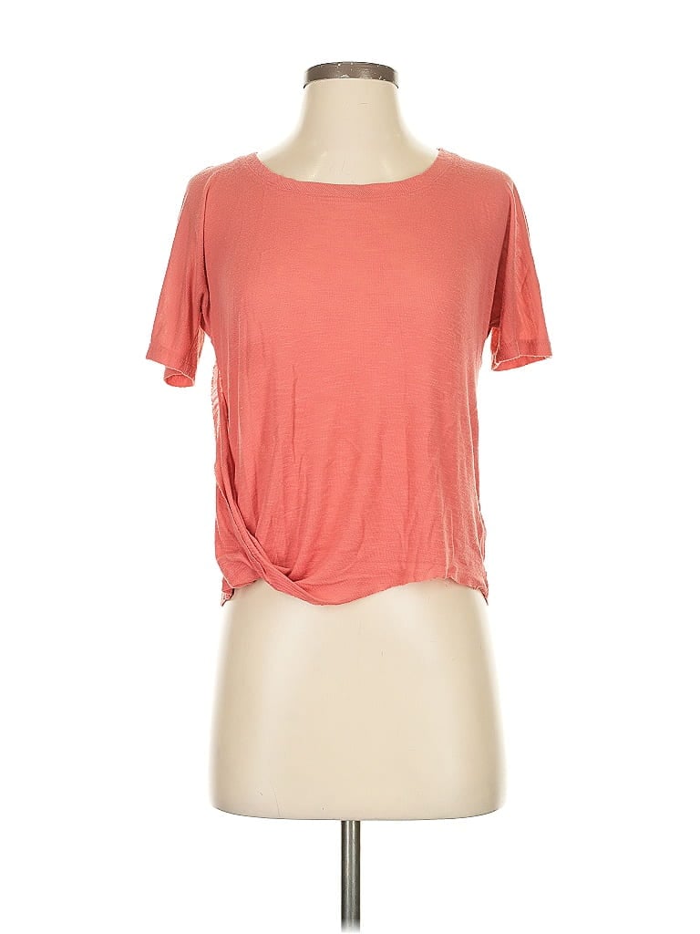 Click to view more detailed imagery on our partner's website Pre-owned Splendid Short Sleeve T-shirt In Orange