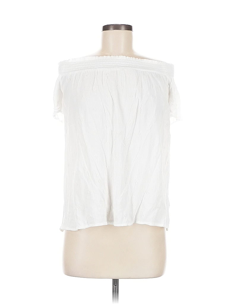 Click to view more detailed imagery on our partner's website Pre-owned Old Navy Sleeveless T-shirt In White