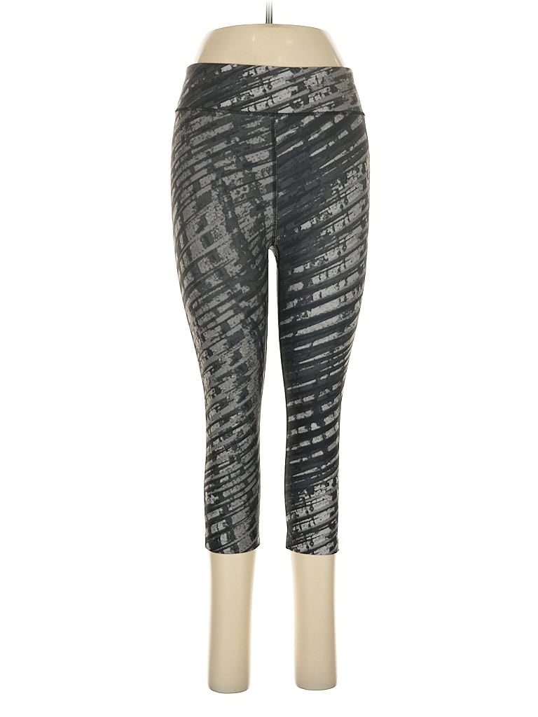 Click to view more detailed imagery on our partner's website Pre-owned Under Armour Active Pants In Silver