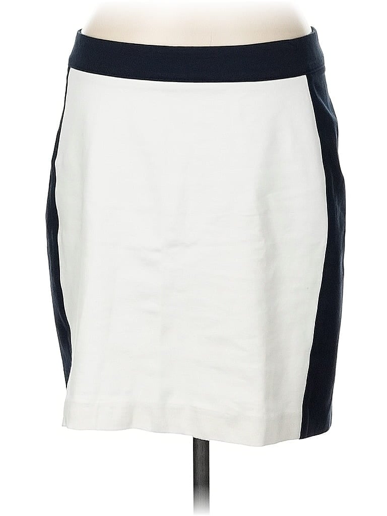 Click to view more detailed imagery on our partner's website Pre-owned Banana Republic Casual Skirt In White