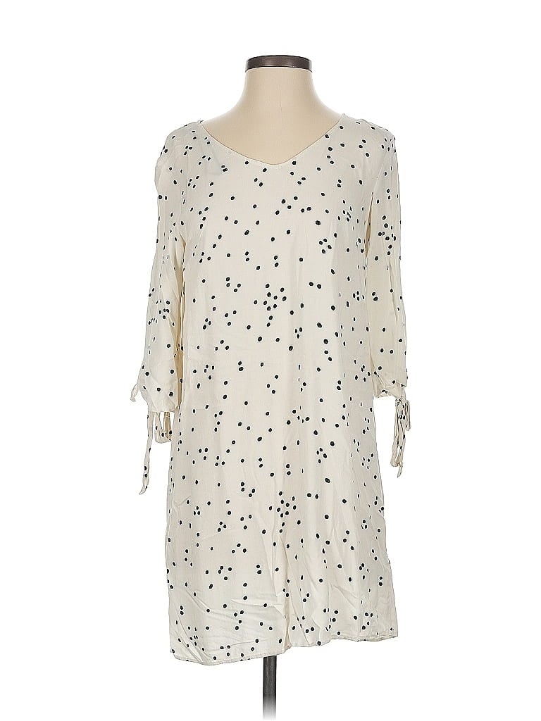Pre-owned H&m Casual Dress In White