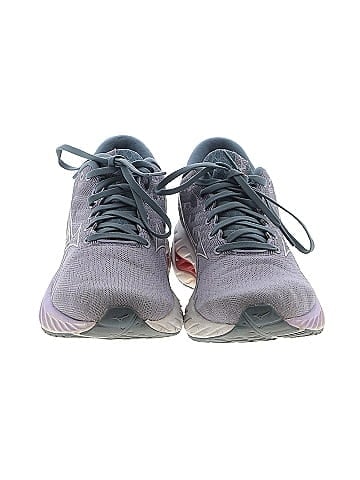 Mizuno Sneakers (view 2)