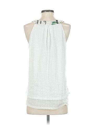 Tiny Sleeveless Blouse (view 2)
