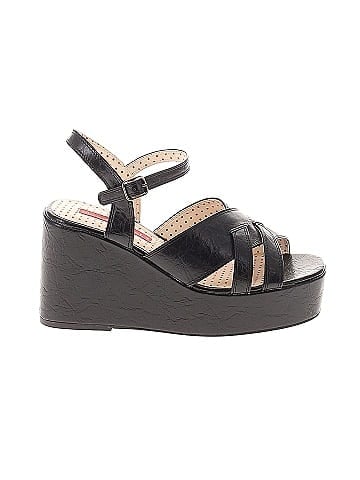 But Another Innocent Tale... Wedges (view 1)