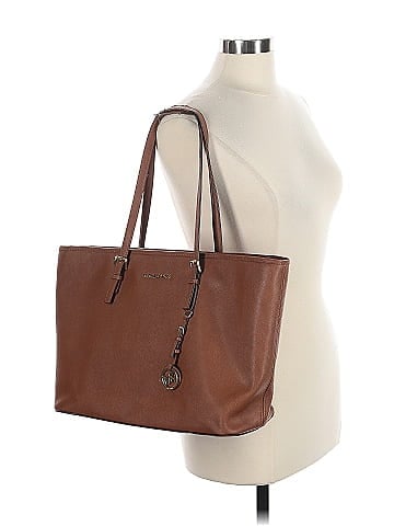 MICHAEL Michael Kors Shoulder Bag (view 2)