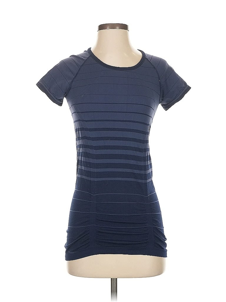 Pre-owned Athleta Short Sleeve T-shirt In Blue
