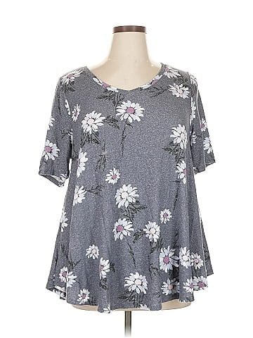 Lane Bryant Short Sleeve T-Shirt (view 1)