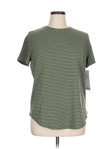 Lululemon Athletica Short Sleeve T-Shirt (view 1)