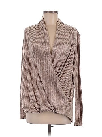 Akemi + Kin Pullover Sweater (view 1)