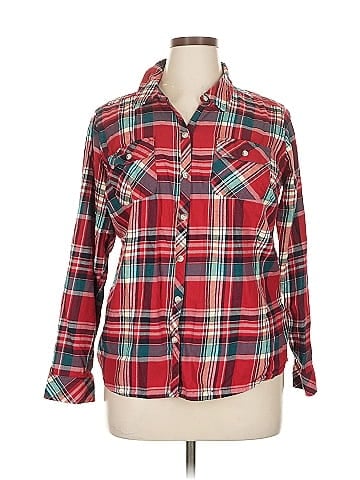 Croft & Barrow Long Sleeve Button-Down Shirt (view 1)