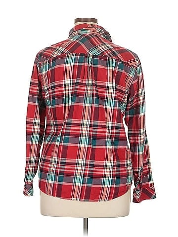 Croft & Barrow Long Sleeve Button-Down Shirt (view 2)
